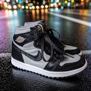 Women's Air Jordan 1 Retro High OG "Twist 2.0".  Women's Size 6